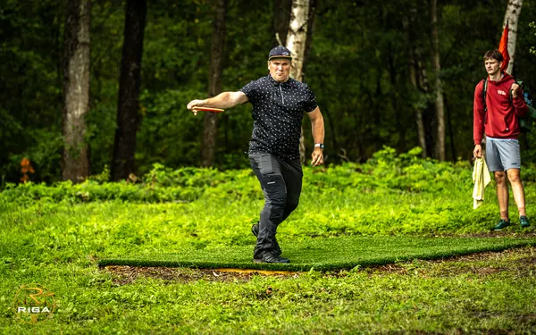 Disc Golf Cup otrā diena Riga Disc Golf Park