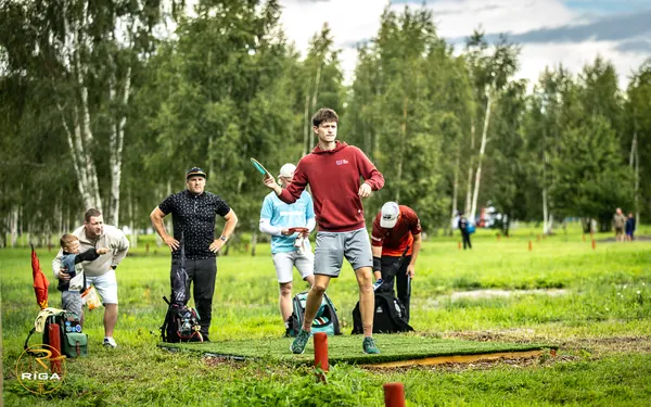 Disc Golf Cup otrā diena Riga Disc Golf Park