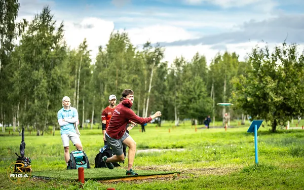 Disc Golf Cup otrā diena Riga Disc Golf Park