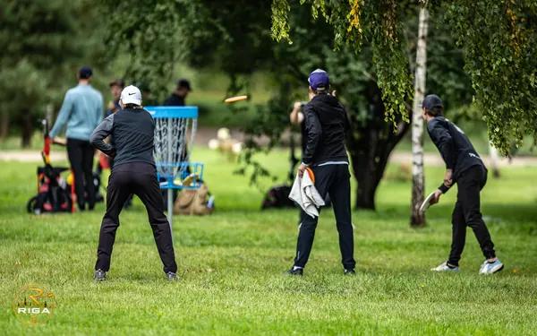Disc Golf Cup turnīrs Riga Disc Golf Park