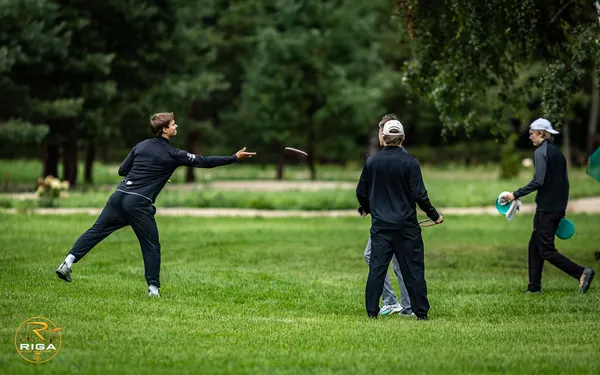 Disc Golf Cup turnīrs Riga Disc Golf Park